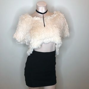 White fluffy Furry crop top 🐰 faux fur